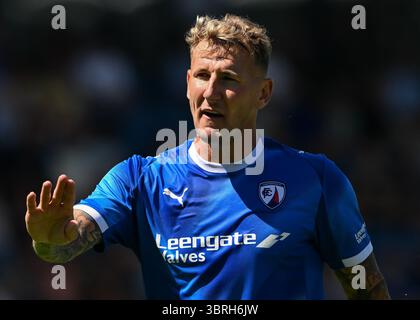 Chesterfield, Großbritannien. Juli 2025. Kyle McFadzean aus Chesterfield während des Freundschaftsspiels Chesterfield gegen Nottingham Forest im SMH Group Stadium in Chesterfield. Der Bildnachweis sollte lauten: Cody Froggatt/Sportimage Credit: Sportimage Ltd/Alamy Live News Stockfoto
