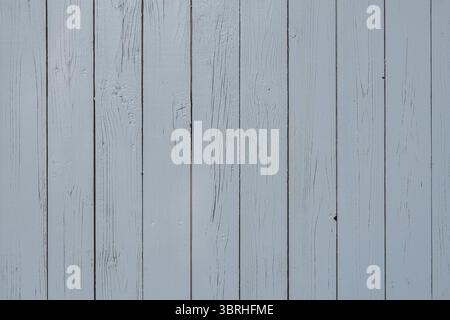 Hellblaue Holzwand mit senkrechten Dielen und sichtbaren Fugen, einfache und einfache Textur, Hintergrund, Münsterland, Nordrhein-Westfalen, Deutschland Stockfoto
