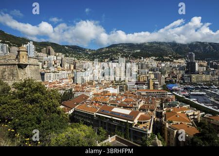 Panorama, Skyline mit Wolkenkratzern am Meer, Monte Carlo, Cote d'Azur, Monaco Stockfoto