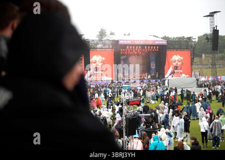 Die letzte Dinner Party live beim Lollapalooza Berlin 2025 präsentiert von Telekom im Olympiapark und Olympiastadion. Berlin, 12.07.2025 Stockfoto