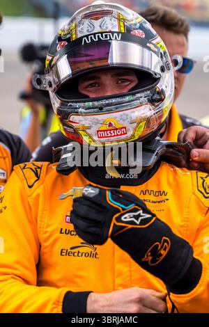 Der Fahrer DER NTT INDYCAR-SERIE, PATO OWARD (5) (MEX) aus Monterey, Mexiko, qualifiziert sich für das Sukup INDYCAR Race Weekend auf dem Iowa Speedway in NEWTON, IA. Stockfoto