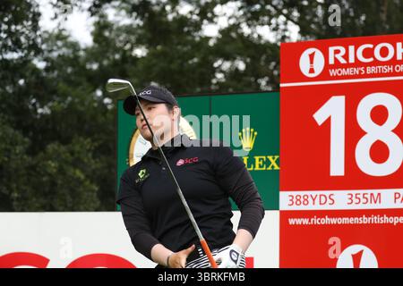 Ariya Jutanugarn auf dem Weg zum Sieg in der Finalrunde bei den Ricoh Women's British Open 2016, Woburn, England, UK die Ricoh Women's British Open 2016 fanden vom 28. Bis 31. Juli 2016 im Woburn Golf Club in Milton Keynes, England, statt. Diese prestigeträchtige Veranstaltung ist eine der fünf großen Meisterschaften auf der LPGA Tour.​ Stockfoto