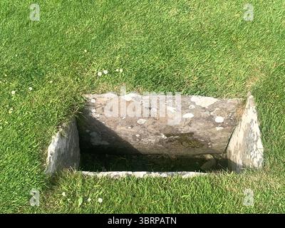 Der Broch of Gurness Scotland Orkneys Orkney Sandmeer altes Dorf Eisenzeit Gebäude Menschen historische Geschichte Gebäude versteckte Landschaft Ufer gefunden Stockfoto
