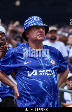 East Rutherford, Usa. Juli 2025. East Rutherford, New Jersey, 13. Juli 2025: Chelsea FC Unterstützer beim Finale der FIFA Club-Weltmeisterschaft zwischen Chelsea FC und Paris Saint Germain im MetLife Stadium am 13. Juli 2025 (João Bravo /SPP) Foto: SPP Sport Press. /Alamy Live News Stockfoto