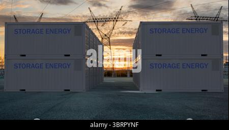 Energiespeicher gegen den Abendhimmel Stockfoto