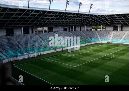 LJUBLJANA, SLOWENIEN - 10. JULI 2025: Stsdium - das Spiel UEFA Europa League FC Shakhtar Donetsk gegen Ilves im Stadion Stozice. Stockfoto