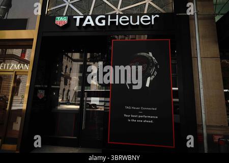21. Mai 2020, New York, Vereinigte Staaten: Tag Heuer Logo wurde in einer ihrer Filialen gesehen. (Credit Image: © John Nacion/SOPA Images via ZUMA Wire) Stockfoto