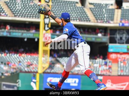 10. Juni 2018: Texas Rangers erster Baseman Ronald Guzman #67 während eines MLB-Spiels zwischen den Houston Astros und den Texas Rangers im Globe Life Park in Arlington, TX Houston besiegte Texas 8-7 Albert Pena/CSM(Credit Image: &Copy; Albert Pena/CSM via ZUMA Wire) Stockfoto