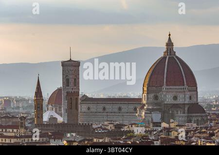 Duomo Nahaufnahme mit Abendlicht Stockfoto