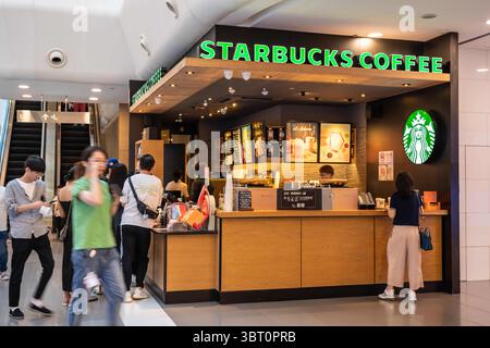 7. September 2019, Shanghai, China: Amerikanisches Kaffeeunternehmen und Kaffeehauskette Starbucks Store in Shanghai. (Credit Image: © Alex Tai/SOPA Images via ZUMA Wire) Stockfoto
