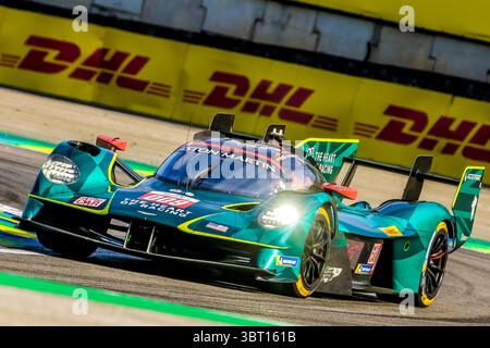 Sao Paulo, Brasilien. Juli 2025. Alex RIBERAS (ESP) - Marco SORENSEN (DEN) | Aston Martin Thor Team Aston Martin Valkyrie (Hypercar) FIA Langstrecken-Weltmeisterschaft (WEC) - Rolex 6 Stunden von São Paulo. Rennen 5 von 8 im Autodromo Jose Carlos Pace in Interlagos, São Paulo, Brasilien. Juli 2025 Credit: Fabian Lujan/Alamy Live News Stockfoto