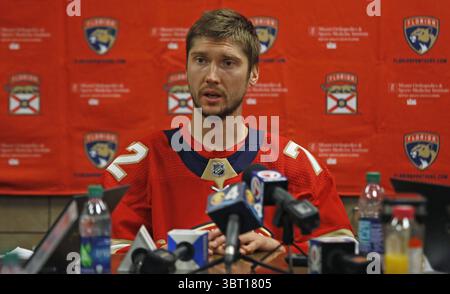 12. September 2019, Sunrise, FL, USA: Florida Panthers-Torwart Sergei Bobrovsky spricht am 12. September 2019 im BB&T Center in Sunrise, Florida mit den Medien (Credit Image: © TNS via ZUMA Wire) Stockfoto
