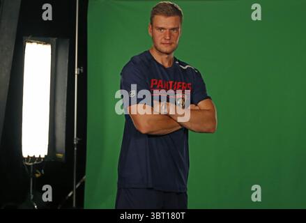 12. September 2019, Sunrise, FL, USA: Florida Panthers Center Aleksander Barkov posiert für die Panthers Productions Crew während des Media Day im BB&T Center am 12. September 2019 in Sunrise, Florida (Credit Image: © TNS via ZUMA Wire) Stockfoto