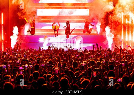 Kendall Schmidt, James Maslow, Carlos PenaVega, Logan Henderson von der amerikanischen Popmusik-Boy-Band Big Time Rush in Mailand, Italien, am 13. Juni 2024 Stockfoto