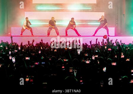 Kendall Schmidt, James Maslow, Carlos PenaVega, Logan Henderson von der amerikanischen Popmusik-Boy-Band Big Time Rush in Mailand, Italien, am 13. Juni 2024 Stockfoto