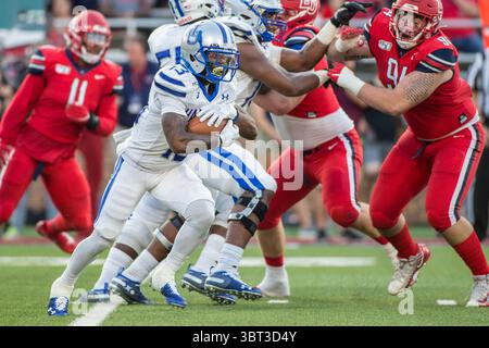 21. September 2019: Hampton Pirates Running Back will Eason (13) sucht im Williams Stadium in Lynchburg, VA, nach freiem Raum während der NCAA-Football-Action zwischen den Hampton Pirates und den Liberty Flames. Jonathan Huff/CSM.(Credit Image: &Copy; Jonathan Huff/CSM via ZUMA Wire) Stockfoto