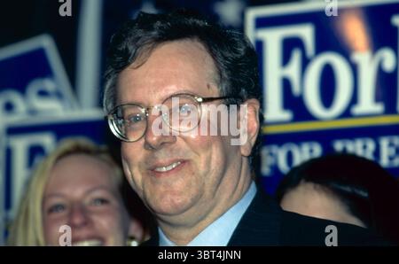 März 1996, Washington, DC, USA: Washington DC, USA, 14. März 1996. Steve Malcom Forbes Jr kündigt seinen Rücktritt als Kandidat für den Präsidentschaftskandidaten der Republikanischen Partei an. (Kreditbild: © Mark Reinstein/ZUMA Wire) Stockfoto