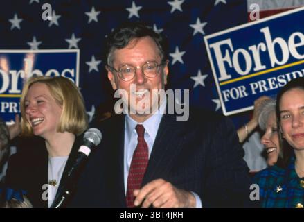 März 1996, Washington, DC, USA: Washington DC, USA, 14. März 1996. Steve Malcom Forbes Jr kündigt seinen Rücktritt als Kandidat für den Präsidentschaftskandidaten der Republikanischen Partei an. (Kreditbild: © Mark Reinstein/ZUMA Wire) Stockfoto
