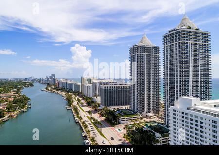 Miami Beach Florida, Luftblick von oben mit Blick nach unten, Indian Creek, Atlantik Wasser, Häuser am Wasser, Häuser am Wasser, Villen, Pine Tree Driv Stockfoto