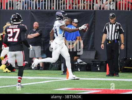 29. September 2019, Atlanta, Georgia, USA: Tennessee Titans Wide Receiver Corey Davis (84) läuft im Mercedes-Benz Stadium während des NFL-Spiels zwischen den Atlanta Falcons und den Tennessee Titans. (Kreditbild: © Frank Mattia/ZUMA Wire) Stockfoto