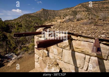10. April 2008, Sego, Utah, Vereinigte Staaten: Die Geisterstadt Sego wurde 1910 als Kohlebergbaustadt im Sego Canyon gegründet, um die Eisenbahn bei Thompson Springs, fünf Meilen (8 km) in der Schlucht, mit Kohle zu versorgen. (Kreditbild: © Jon G. Fuller, Jr/VW Bilder via ZUMA Wire) Stockfoto
