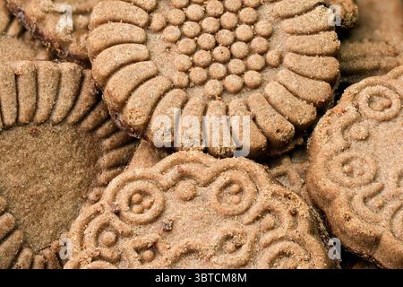 Süße Schokoladenkekse, reichhaltiges Gebäck, aromatisches Dessert, Nahaufnahme, Makrofotografie Stockfoto