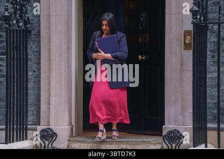 London, Vereinigtes Königreich, 15. Juli 2025. Shabana Mahmood, Lordkanzlerin und Staatssekretärin für Justicel, trennt nach der wöchentlichen Kabinettssitzung die 10 Downing Street. Amer Ghazzal/Alamy Live News Stockfoto