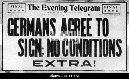 Erster Weltkrieg Schlagzeilen aus dem Evening Telegram : Deutsche stimmen zu unterschreiben ; keine Bedingungen Stockfoto