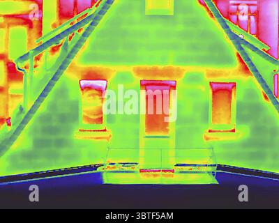 Wärmebild oder Thermografie, Symbolfoto, interpoliert. Wohngebäude. Stuttgart, Baden-Württemberg, Deutschland Stockfoto