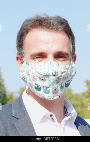 TOUR DE FRANCE 2020- UCI Cycling World Tour unter Virusausbruch. Etappe 17. Von Grenoble nach Meribel am 16. September 2020, Grenoble, Frankreich. Eric Piolle Bürgermeister von Grenoble. (Foto: Pierre Teyssot/ESPA-Images)(Credit Image: &Copy; ESPA Photo Agency/CSM via ZUMA Wire) Stockfoto