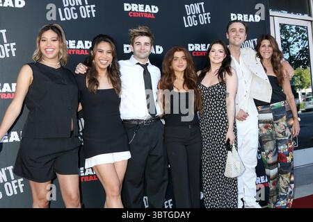 Glendale, USA. Juli 2025. LOS ANGELES – 12. JUL: Kara Royster, Ashley Argota, Jack Griffo, Brielle Barbusca, Ariel Winter, Sterling Beaumon, Katie Maringer beim Don't Log Off Special Screening in Laemmle Glendale am 12. Juli 2025 in Glendale, KALIFORNIEN (Foto: Katrina Jordan/SIPA USA) Credit: SIPA USA/Alamy Live News Stockfoto