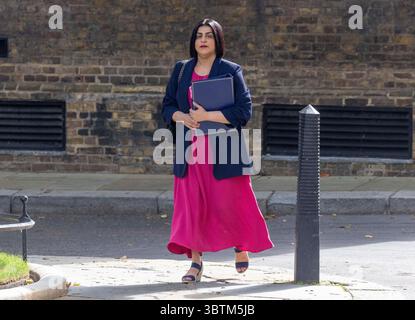 London, Großbritannien. Juli 2025. Shabana Mahmood, Lordkanzlerin und Justizministerin, in der Downing Street für die wöchentliche Kabinettssitzung. Quelle: Mark Thomas/Alamy Live News Stockfoto