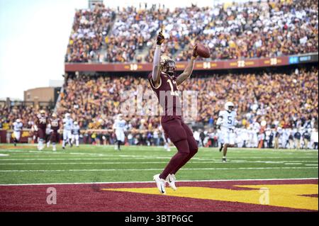 9. November 2019, Minneapolis, MA, USA: Minnesota Gophers Wide Receiver Rashod Bateman (13) feierte seinen Touchdown im ersten Quartal gegen Penn State. (Kreditbild: © TNS via ZUMA Wire) Stockfoto