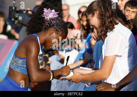Brescia, Italien. Juli 2025. Doualla Edimo Kelly Ann Maevane von Italien reagiert in der 100m-Strecke der Frauen während des Banca Valsabbina GranPrix Brescia 2025 im Gabre Gabric Stadium in Brescia, Italien am 15. Juli 2025. Quelle: Unabhängige Fotoagentur/Alamy Live News Stockfoto
