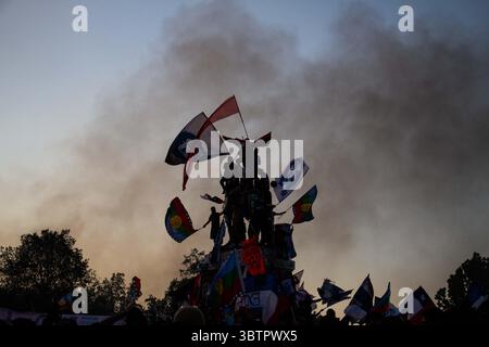12. November 2019: Tausende von Demonstranten der Opposition protestierten am 12. November 2019 in Santiago de Chile und forderten den Rücktritt von Präsident Sebastian piÃ±Ära. (Bild: © Adrian Manzol/ZUMA Wire) Stockfoto