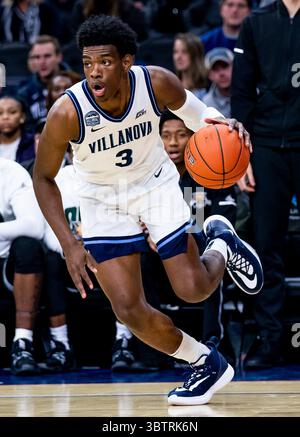 November 2019, Philadelphia, PA, USA: 16. November 2019: Brandon Slater Dribbles #3 während des NCAA Basketballspiels zwischen den Ohio Bobcats und Villanova Wildcats im Wells Fargo Center in Philadelphia, Pennsylvania. Villanova gewann 78:54. Scott Serio/Cal Sport Media (Kreditbild: &Copy; Scott Serio/CSM via ZUMA Wire) Stockfoto