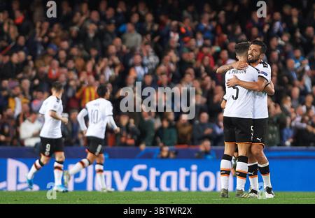 27. November 2019, Valencia, Spanien: Die Spieler von Valencia feiern ein Tor beim Spiel der Gruppe H der UEFA Champions League zwischen Valencia und Chelsea am 27. November 2019 im Mestalla Stadium in Valencia, Spanien (Credit Image: © AFP7 Via ZUMA Wire) Stockfoto