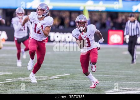 29. November 2019, Seattle, WA, USA: Washington State Cougars Wide Receiver Renard Bell (9) beim Apple Cup-Rivalitätsspiel 2019. Die Washington Huskies besiegten die Washington State Cougars 31-13 im Husky Stadium in Seattle. (Bild: © Mike Albright/ZUMA Wire) Stockfoto