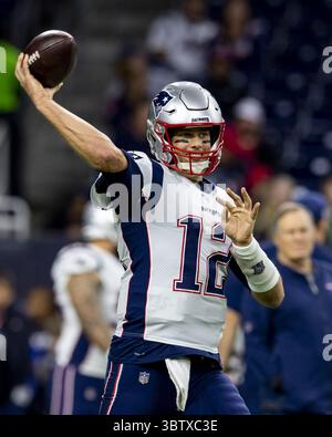 Dezember 2019, Houston, Texas, USA: 1. Dezember, 2019: New England Patriots Quarterback Tom Brady (12) während der Aufwärmphase vor dem Spiel gegen die Houston Texans im NRG Stadium in Houston, Texas. (Bild: © Maria Lysaker/ZUMA Wire) Stockfoto