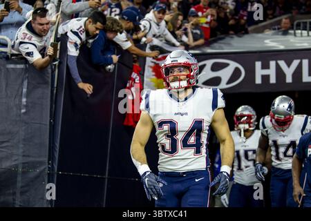 Dezember 2019, Houston, Texas, USA: 1. Dezember, 2019: die New England Patriots, die Rex Burkhead (34) zurückrennen, traten vor dem Spiel gegen die Houston Texans im NRG Stadium in Houston (Texas) ins Feld ein. (Bild: © Maria Lysaker/ZUMA Wire) Stockfoto