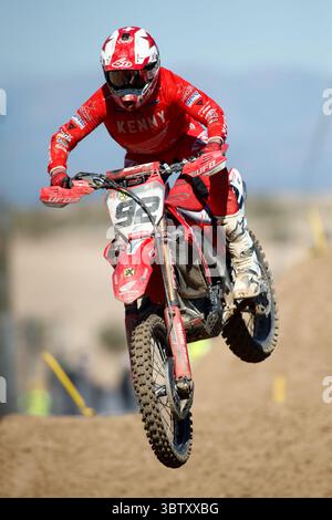 11. Oktober 2020, Arroyomolinos, MADRID, SPANIEN: Valentin Guillod aus der Schweiz in Aktion während der MXGP-Weltmeisterschaft, Spanien Grand Prix, gefeiert am 11. oktober 2020 auf der Intu Xanadu Track in Arroyomolinos, Madrid, Spanien. (Bild: © Oscar J. Barroso/AFP7 via ZUMA Wire) Stockfoto