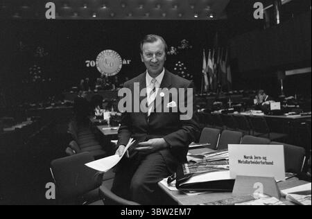 Aktuell 22-2-1969: Mit 600.000 dahinter. Neuer Vorsitzender der Nationalen Organisation Norwegens ist Tor Aspengren. Derselbe Kongress, der ihn zum Vorsitzenden wählte, verabschiedete auch ein Aktionsprogramm für LO - das Programm, das in Zukunft die Leitlinie der union-Bewegung sein wird. Foto: Ivar Aaserud / aktuell / NTB ***Foto wird nicht verarbeitet*** *Text wird automatisch übersetzt* Stockfoto