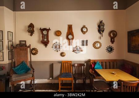 England, Somerset, Bath, Pulteney Arms Pub, Innenblick Stockfoto