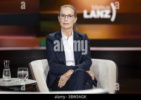 Prof. Frauke Brosius-Gersdorf Juristin 07/25 Ihre Prof. Frauke Brosius-Gersdorf am 15. Juli 2025 in Markus Lanz TV Fernsehen Talkshow Talkshow Talkshow Talkshow Deutschland deutsch deutsche Frau Schriftstellerin Literatur Autorin Verfassungsrechtlerin Professorin deutsche Rechtsanwältin Journalistin Journalistin Autorin quer halb sitzend neutral *** Prof Frauke Brosius Gersdorf Rechtsanwältin 07 25 Ihre Prof Frauke Brosius Gersdorf am 15. Juli 2025 in Markus Lanz TV-Talkshow Talkshow Stockfoto