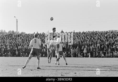 Aktuell 41 - 2 - 1969: SIF/Ham-kam gegen das Halbfinale im Cup zwischen Strømsgodset und Ham-kam endete mit 0:0 im Marienlyst-Stadion in Drammen. Es wird also ein Rematch geben. Es wird in Hamar gespielt. Foto: Ivar Aaserud / aktuell / NTB ***FOTO NICHT VERARBEITET*** *Text wird automatisch übersetzt* Stockfoto