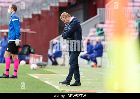 7. November 2020, Barcelona, Spanien: Ronald Koeman vom FC Barcelona während des Liga-Santander-Spiels zwischen dem FC Barcelona und Real Betis Balompie im Camp Nou in Barcelona. (Bild: © David Ramirez/DAX via ZUMA Wire) Stockfoto