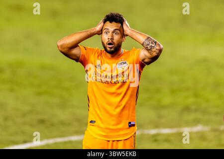 8. November 2020: 8. NOVEMBER 2020: Houston Dynamo Mittelfeldspieler Niko Hansen (12) reagiert in der zweiten Halbzeit, als ein Tor gegen die Colorado Rapids im BBVA Stadium in Houston, Texas, zurückgerufen wird. Obligatorische Anrechnung: Maria Lysaker ZUMA Press. (Kreditbild: © Maria LysakerZUMA Wire) Stockfoto
