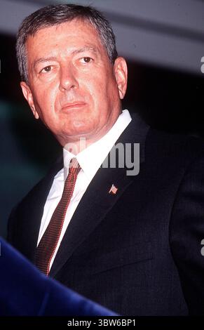 1. JANUAR 2011 - K22963AR WTC ATTACK PRESS CONFERENCE.PIER 92 NYC 21.09.01.FBI DIREKTOR ROBERT MUELLER.ATTORNEY GENERAL JOHN ASHCROFT . (Kreditbild: © Andrea Renault/ZUMA Wire) Stockfoto