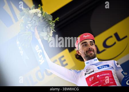 Toulouse, Frankreich. Juli 2025. Der irische Ben Healy von EF Education-EasyPost feiert am Mittwoch, den 16. Juli 2025, in Frankreich im weißen Trikot für den besten jungen Fahrer nach der 11. Etappe der Tour de France 2025, von und nach Toulouse (154 km). Die 112. Ausgabe der Tour de France beginnt am Samstag, den 5. Juli in Lille, Frankreich, und endet am 27. Juli in Paris. BELGA FOTO JASPER JACOBS Credit: Belga News Agency/Alamy Live News Stockfoto