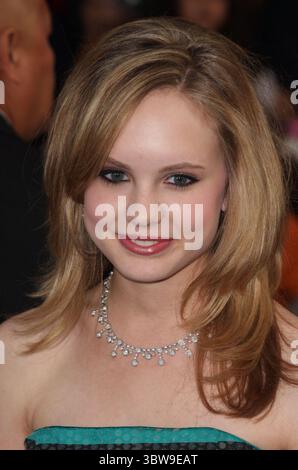 25. Februar 2009 - Hollywood, CA, USA - 24. Februar 2009 - Hollywood, CA - Megan Martin. „Jonas Brothers: The 3D Concert Experience“ in Los Angeles Premiere im El Capitan Theatre. Foto: Charles Harris/AdMedia (Foto: © Glenn Weiner/ZUMA Wire) Stockfoto